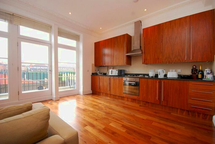1 Bedroom Flat To Rent In Gledstanes Road, Barons Court, London, W14