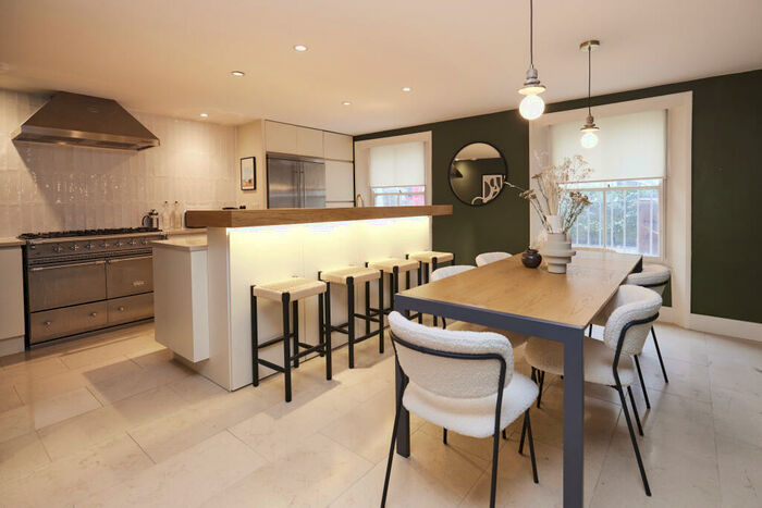 4 Bedroom Semi-Detached House To Rent In Asylum Road, London, SE15