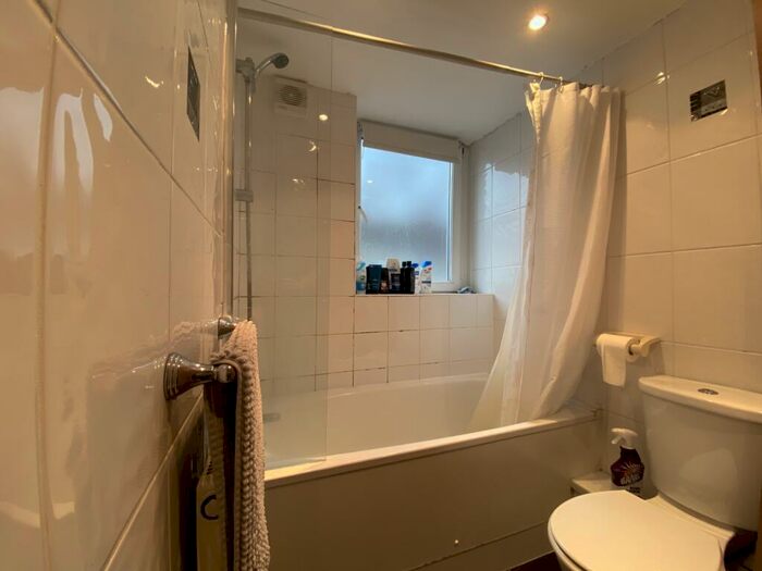 6 Bedroom Terraced House To Rent In Rhymney Street, Cathays, CF24