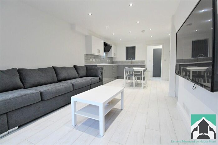 6 Bedroom Terraced House To Rent In Heeley Road, Birmingham, B29