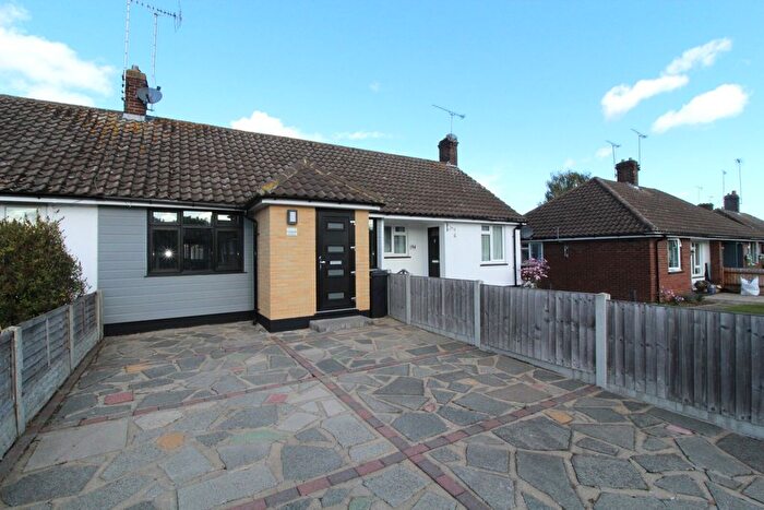 2 Bedroom Bungalow To Rent In Heybridge Road, CM4