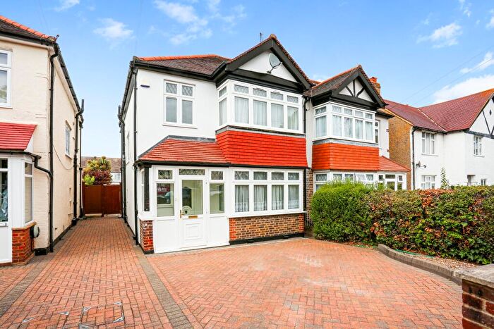 3 Bedroom Semi-Detached House For Sale In The Chase, Wallington, SM6