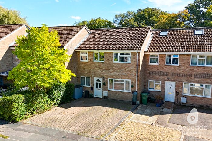 4 Bedroom Terraced House For Sale In Hartleys, Silchester, RG7