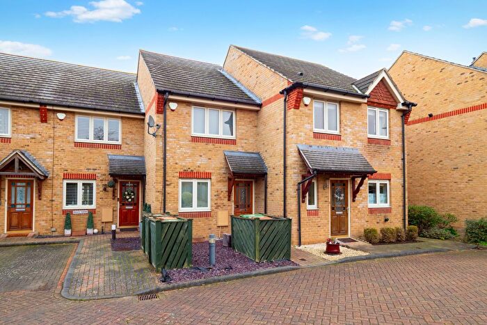 2 Bedroom Terraced House To Rent In Pearing Close, Worcester Park, KT4