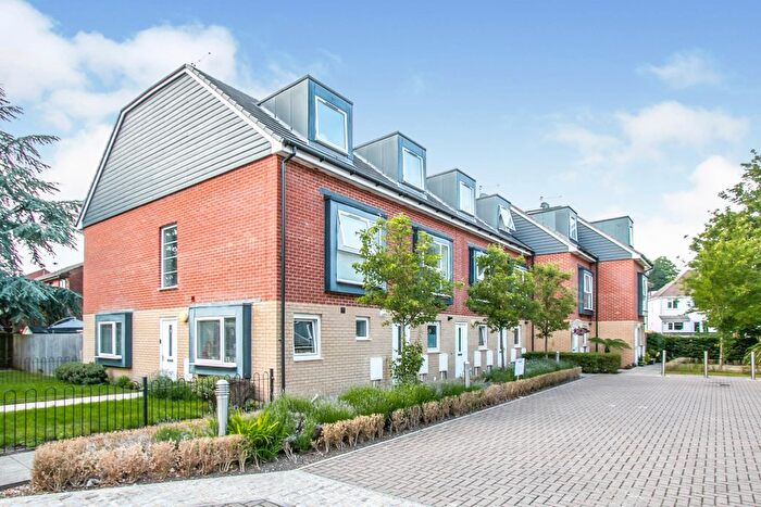 3 Bedroom Town House To Rent In Cedar Way, Poole, BH12