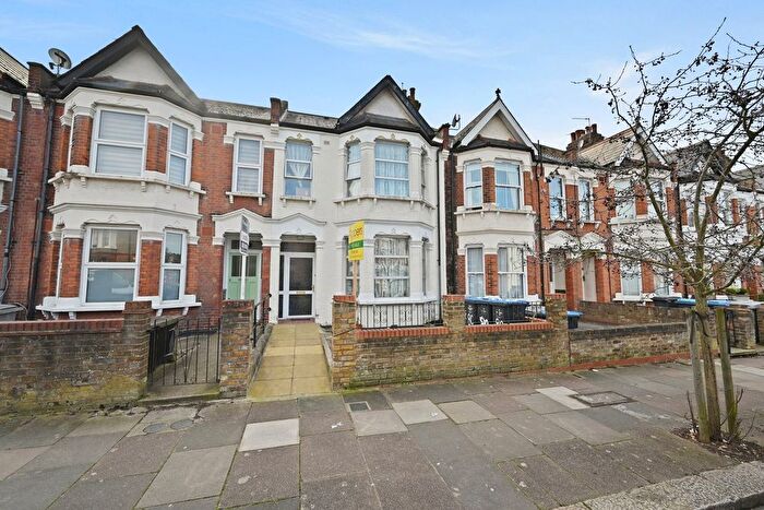 5 Bedroom Terraced House For Sale In Holland Road, London, NW10