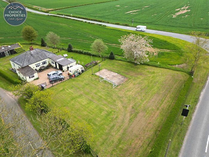 4 Bedroom Detached Bungalow For Sale In Ulceby, Alford, LN13