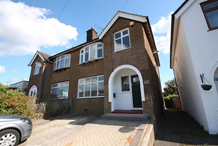 3 Bedroom Semi Detached House For Sale In Station Approach, Orpington, BR6