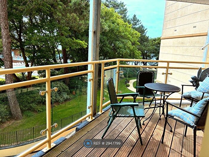 2 Bedroom Flat To Rent In Bay View Gardens, Bournemouth, BH2
