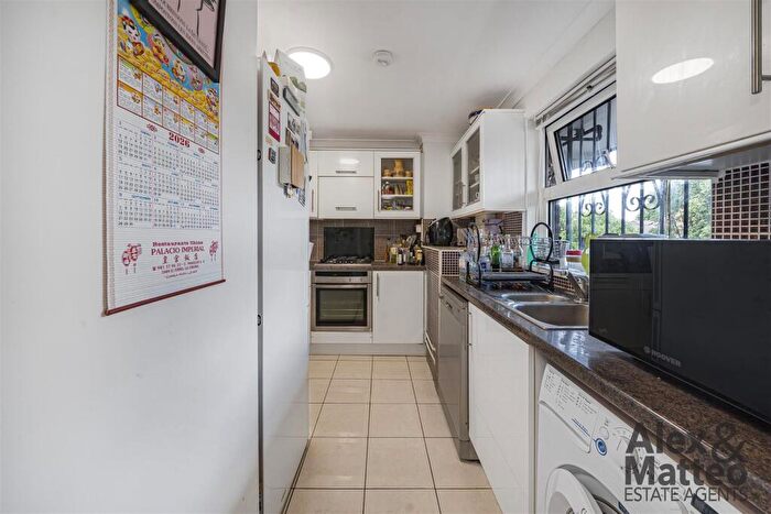 1 Bedroom Flat For Sale In Westlake, Bermondsey, SE16