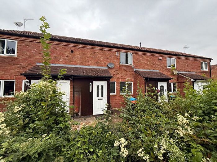 2 Bedroom Terraced House For Sale In Rainsborough, Milton Keynes, MK14