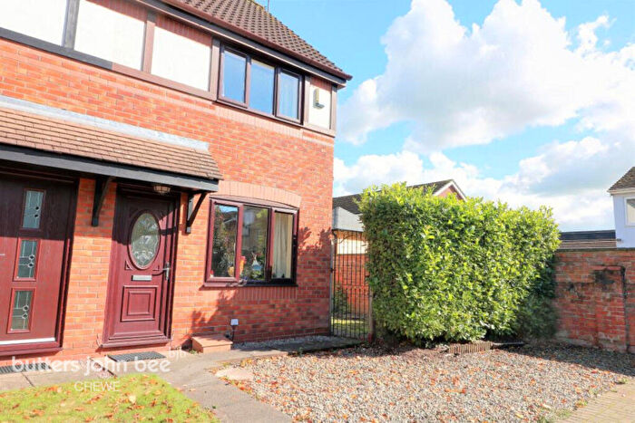 2 Bedroom Semi-Detached House To Rent In Blenheim Gardens, Winsford, CW7