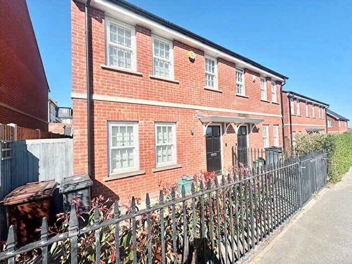 3 Bedroom Semi Detached House To Rent In Wood Street, Chelmsford, CM2