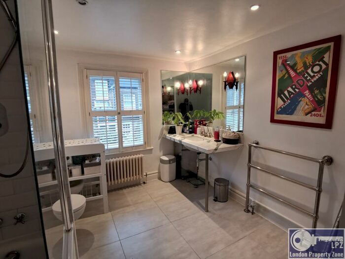 2 Bedroom Flat To Rent In Brackenbury Road, Hammersmith, W6