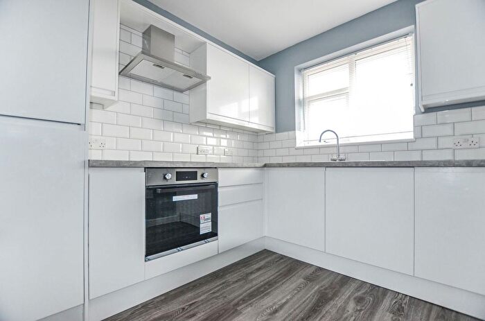 2 Bedroom Flat To Rent In Norman Road, Runcorn, WA7