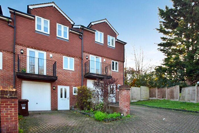 4 Bedroom Town House For Sale In Ashtree Court, Hopewell Drive, Chatham, ME5
