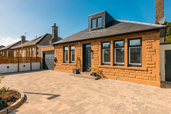 4 Bedroom Detached Bungalow For Sale In Southfield Gardens West, Edinburgh, EH15