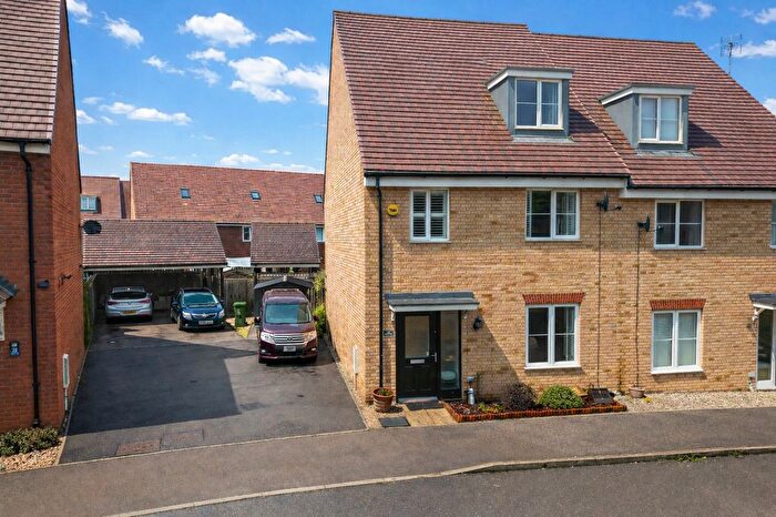 4 Bedroom Semi-Detached House For Sale In Maldives Terrace, Bletchley, MK3