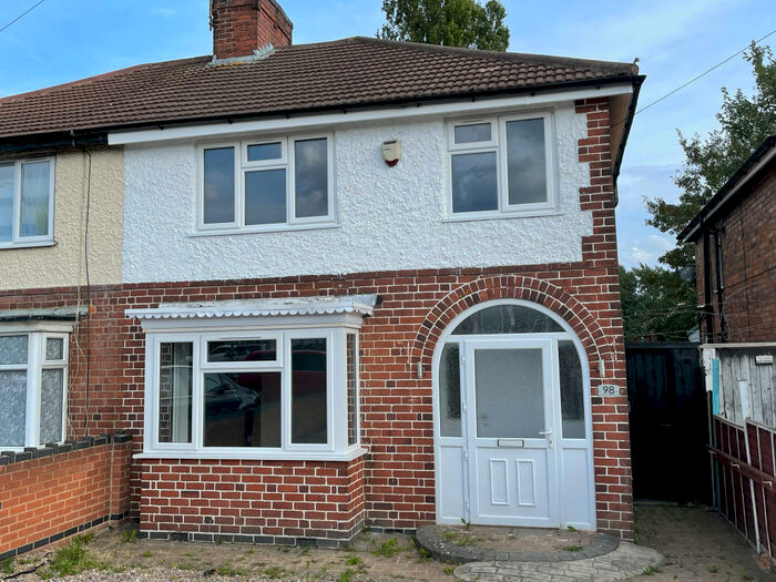 3 Bedroom Semi-Detached House To Rent In Narborough Road South, Narborough, LE3