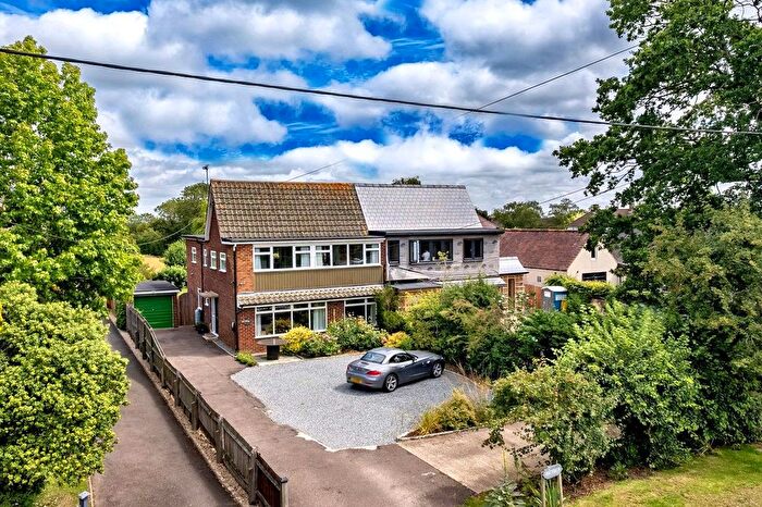 4 Bedroom Semi-Detached House For Sale In Vicarage Lane, North Weald, CM16