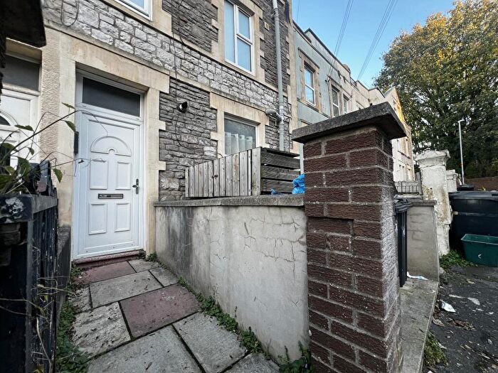 1 Bedroom Flat To Rent In Goolden Street, Bristol, BS4