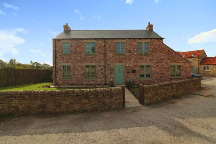 4 Bedroom Detached House For Sale In Highfield Mews, Scarcliffe, Chesterfield, S44