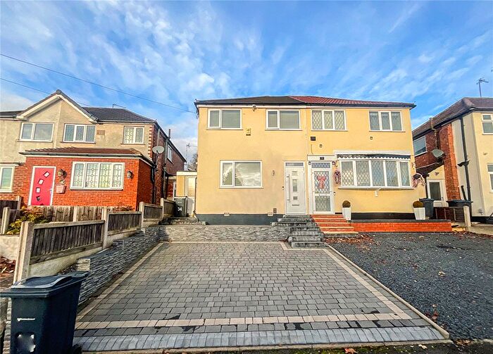 2 Bedroom Semi-Detached House For Sale In Lingfield Avenue, Birmingham, West Midlands, B44