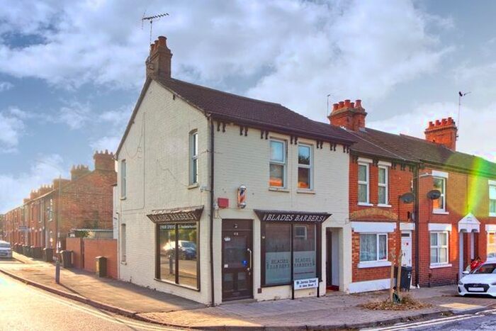 2 Bedroom Flat To Rent In St. James Street, New Bradwell, Milton Keynes, MK13