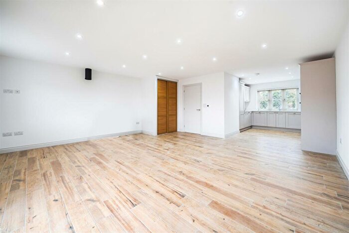 3 Bedroom Terraced House For Sale In Greenway, Eastcote, NN12
