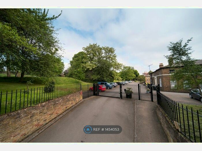 1 Bedroom Flat To Rent In Lantern House, London, SE18