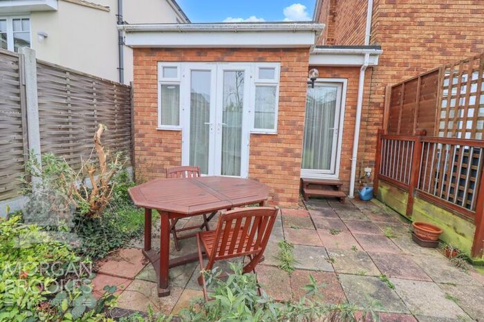 1 Bedroom Property To Rent In South View Road, Benfleet, SS7