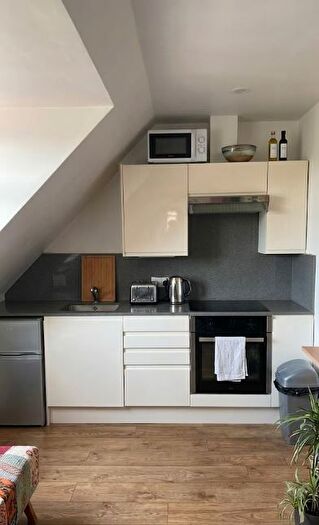 Studio To Rent In Finchley Road, London, NW3