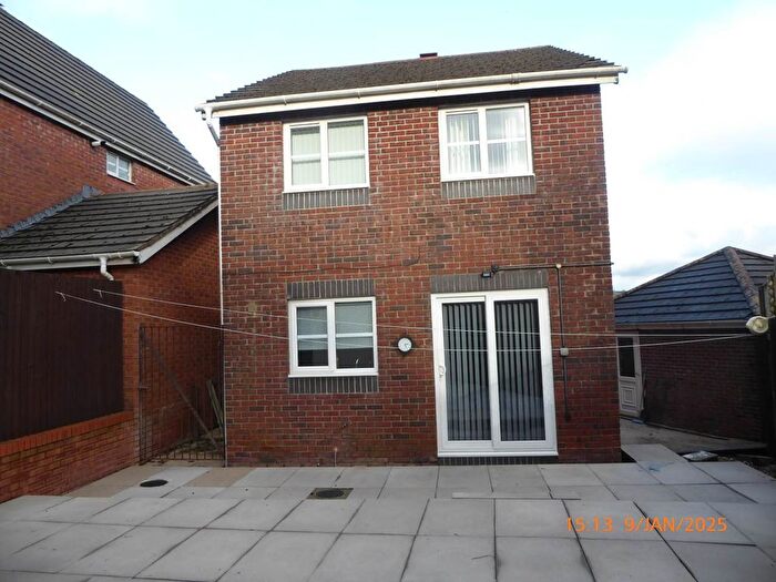 3 Bedroom Detached House To Rent In Pen Y Cae, Johnstown, Carmarthen, SA31
