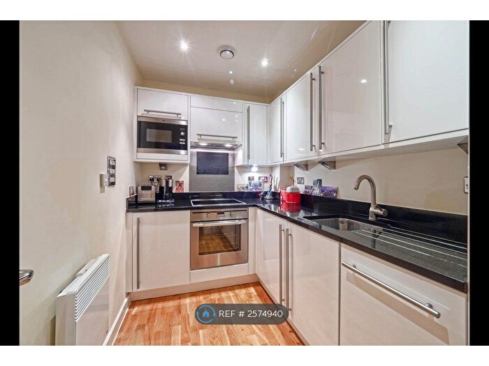 1 Bedroom Flat To Rent In Coleman Fields, London, N1