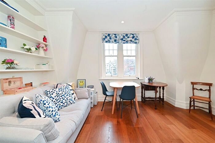 1 Bedroom Flat To Rent In Orme Court, Bayswater, W2