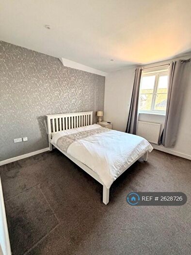 1 Bedroom Flat To Rent In Ducketts Mead, Reading, RG2