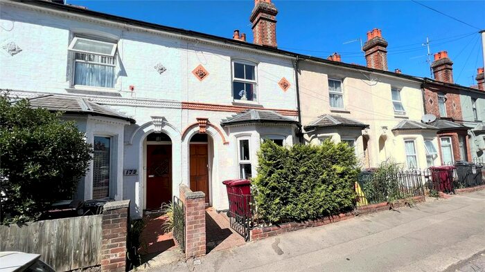 3 Bedroom Terraced House To Rent In Elgar Road, Reading, Berkshire, RG2
