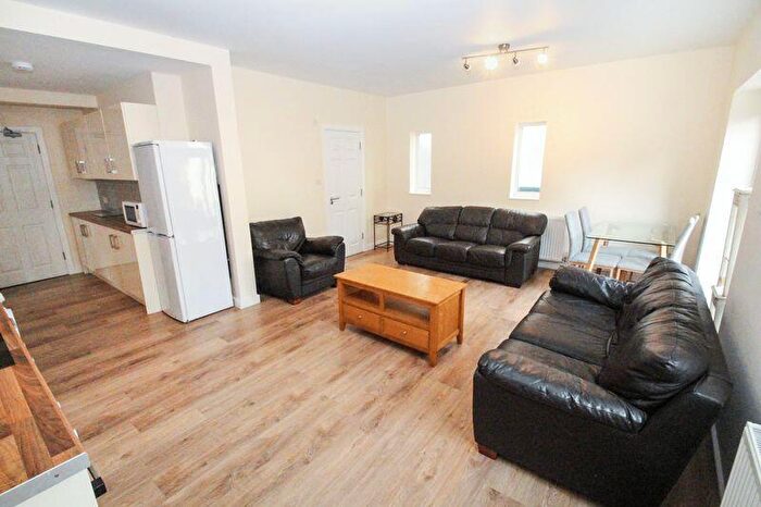 6 Bedroom Property To Rent In Columbia Road, Bournemouth, BH10