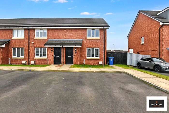 3 Bedroom End Of Terrace House For Sale In Barskiven Circle, Paisley, Renfrewshire, PA1