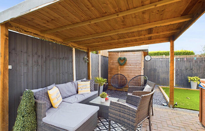 3 Bedroom End Of Terrace House For Sale In Naomi Close, Blacon, Chester, CH1