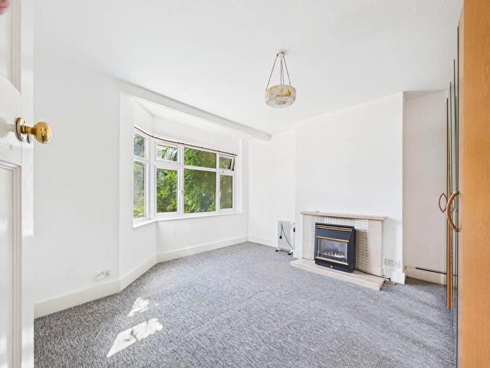 3 Bedroom House To Rent In Manor Road, Harrow, HA1