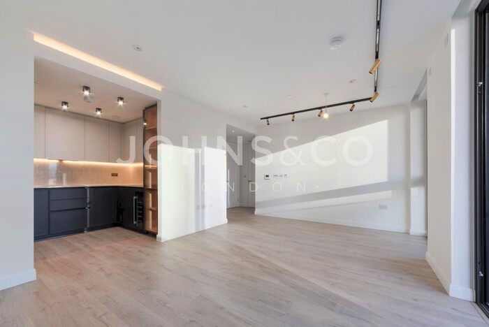 1 Bedroom Flat To Rent In Siena House, City Road, EC1V