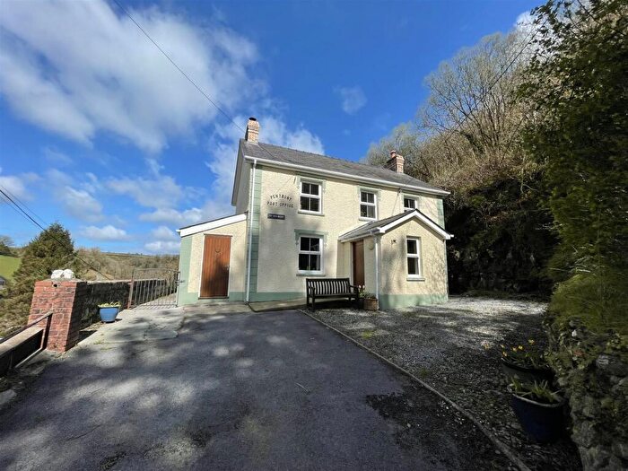 3 Bedroom Detached House For Sale In Penybont, Carmarthen, SA33