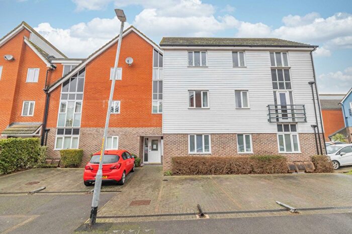 2 Bedroom Flat For Sale In Thomas Neame Avenue, Faversham, Kent, ME13