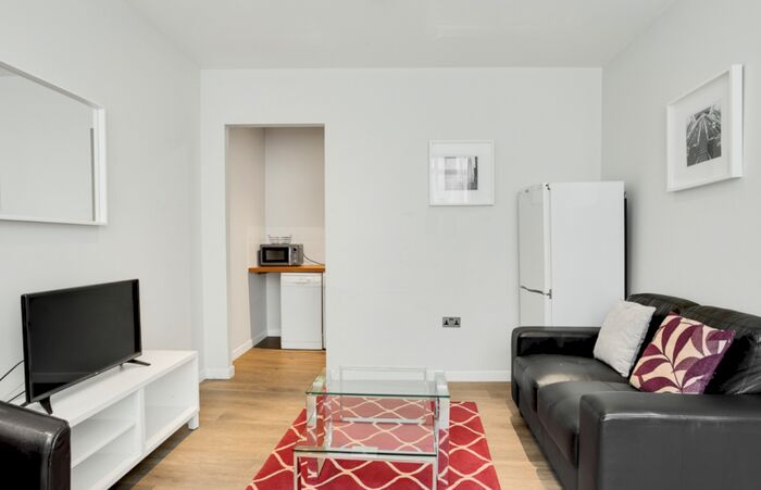 1 Bedroom House To Rent In Watling Street, London, London, EC4M