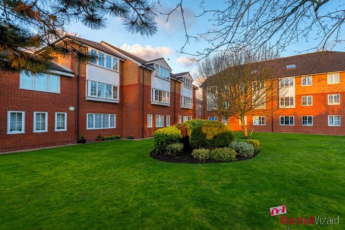 1 Bedroom Studio To Rent In Holm Oak Park, Hagden Lane, Watford, WD18