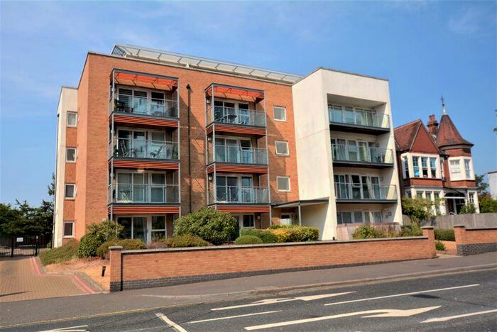 2 Bedroom Flat To Rent In Southchurch Road, Southend-On-Sea, SS1