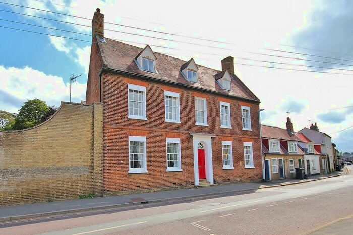 1 Bedroom Apartment To Rent In High Street, Somersham, PE28