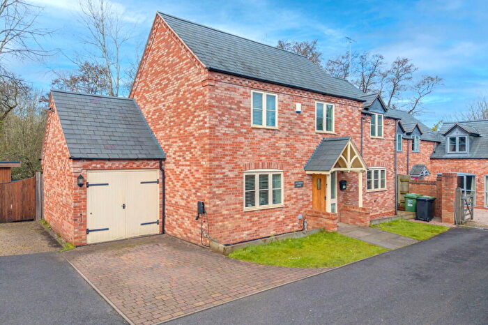 4 Bedroom Detached House For Sale In Edgewood House, Enfield Road, Hunt End, Redditch, B97