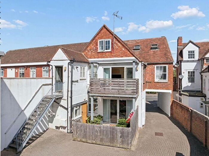 2 Bedroom Apartment For Sale In Ock Street, Abingdon, OX14
